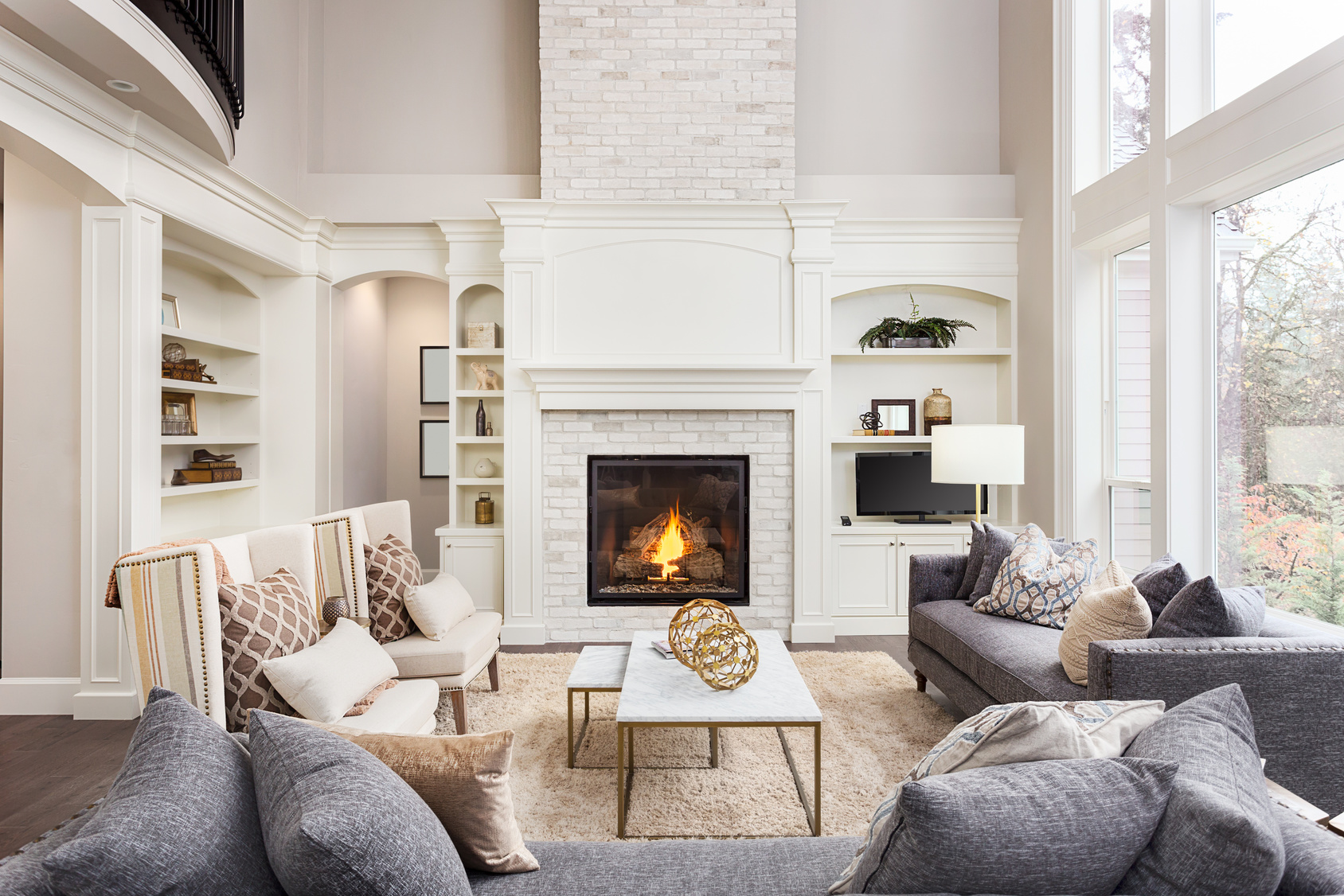 r10-fireplace.jpg