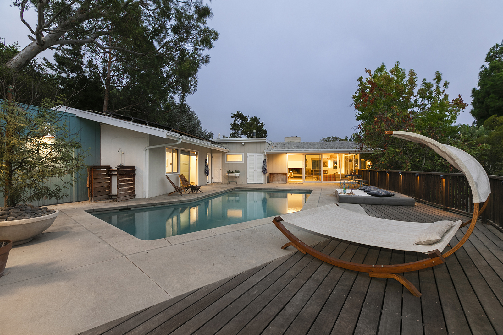 r155-airbnb-luxury-manager-los-angeles.jpg